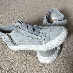 Blowfish Grey Slip-On Canvas Sneakers with Elastic Bands